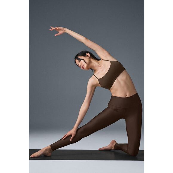 ALO Yoga Chocolate Brown Leggings - Picture 2 of 8